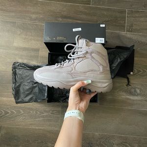 YEEZY SEASON 7 DESERT BOOT CINDER